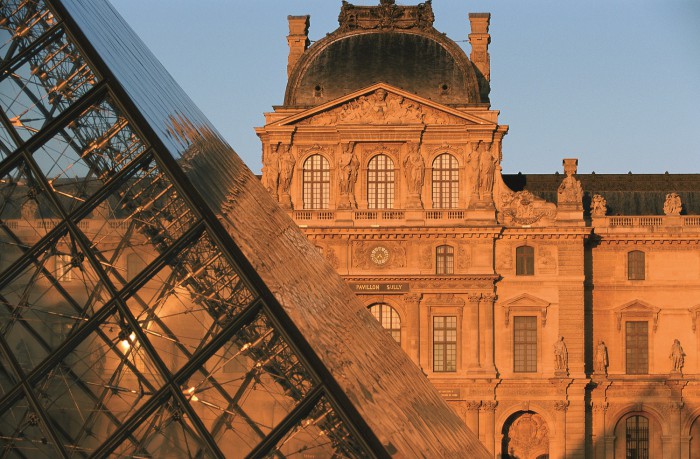 Visitez le musée du Louvre en voyage scolaire